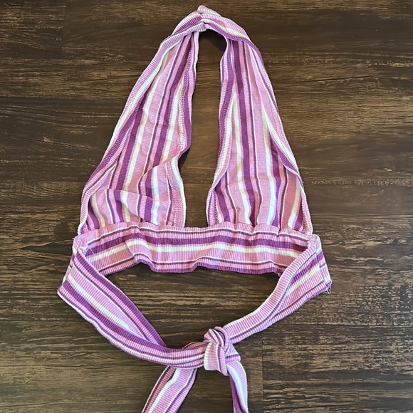 Stripped halter top - Picture 2 of 2